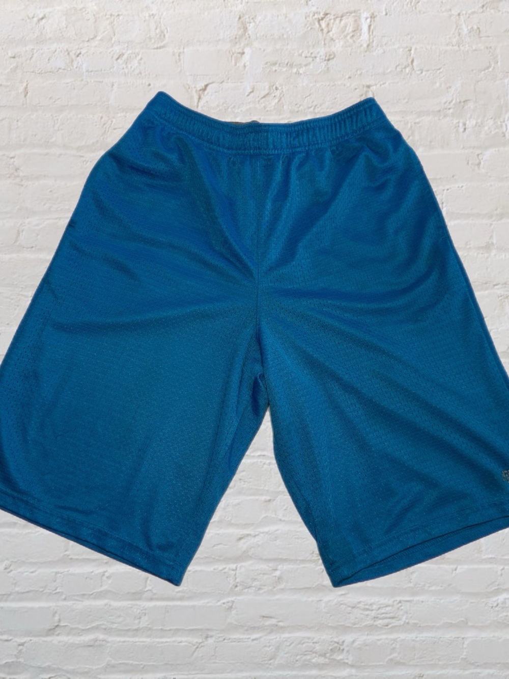 Brothers Royal Blue Lightweight Mesh Oversized Training Shorts Boy’s XL (14-16)